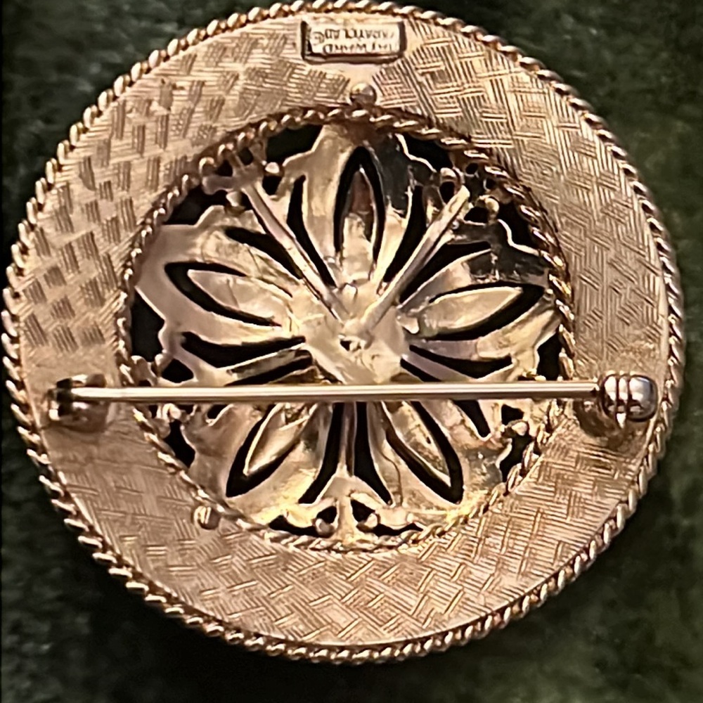 HAYWARD KARATCLAD EMBELLISHED GOLD FLOWER BLOSSOM BROOCH - Picture 4 of 11